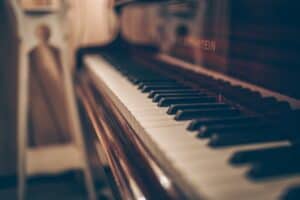 How to Treat Woodworm in a Piano
