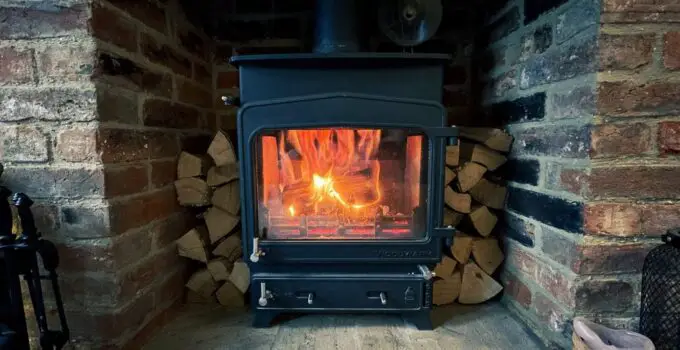 Log Burners and Carbon Monoxide – Everything You Need to Know